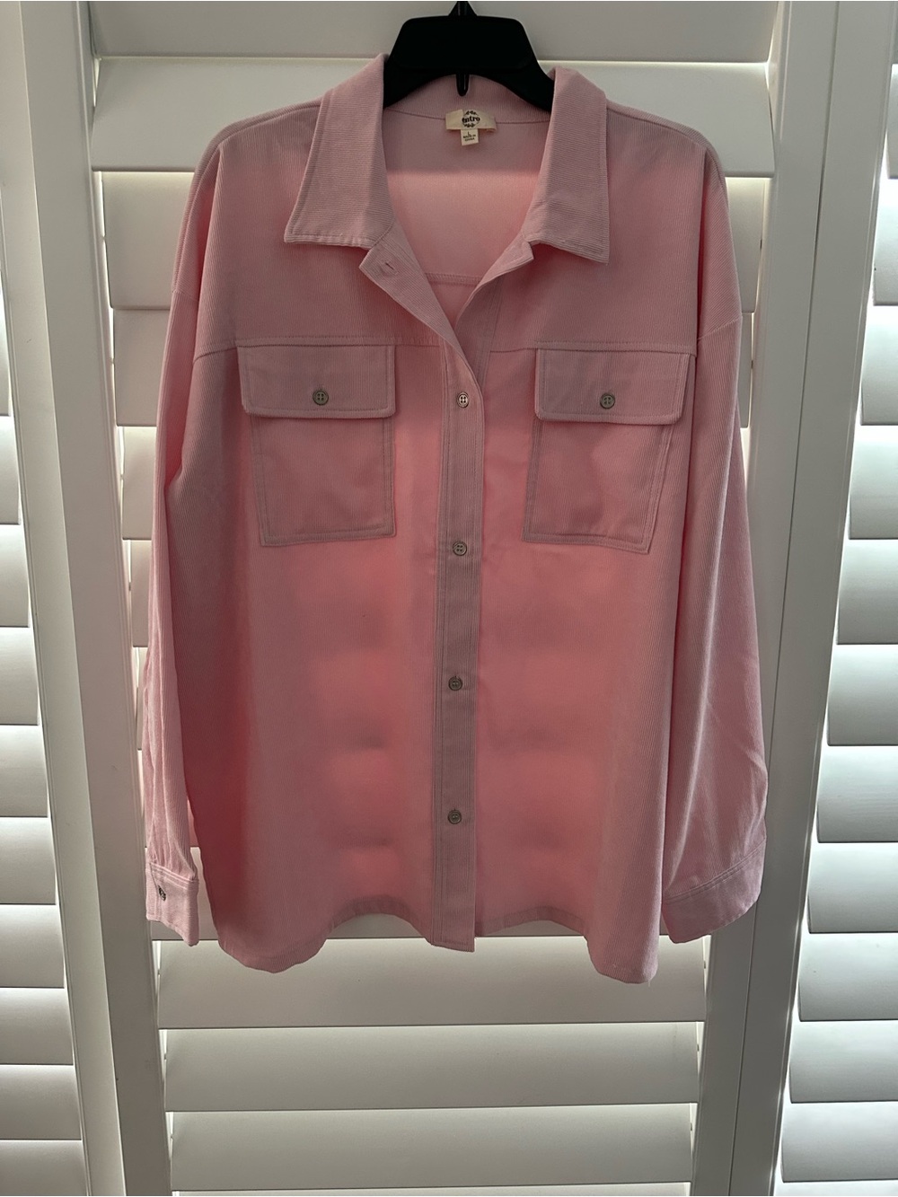 NWOT entro Soft Pink Casual Button-Down Shirt with Chest Pockets Size L